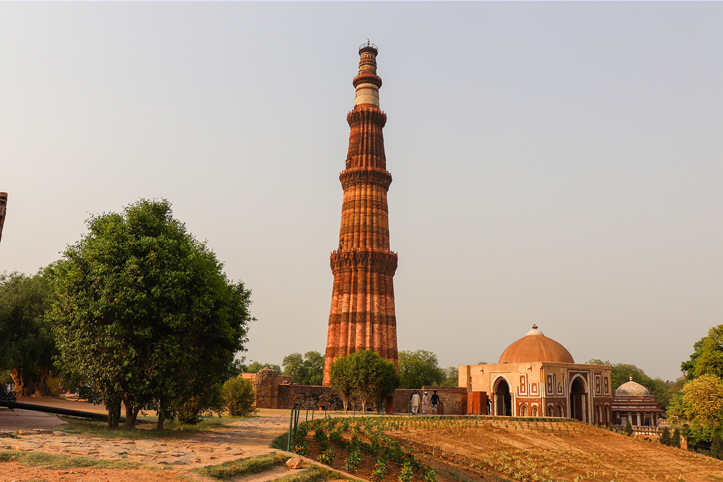 Qutab Minar, Delhi, New Delhi, Bahai House, Delhi monuments